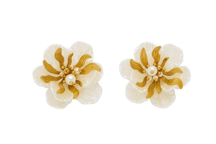 Pendientes de flores perladas