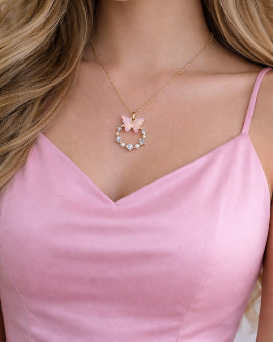 Collier papillon rose