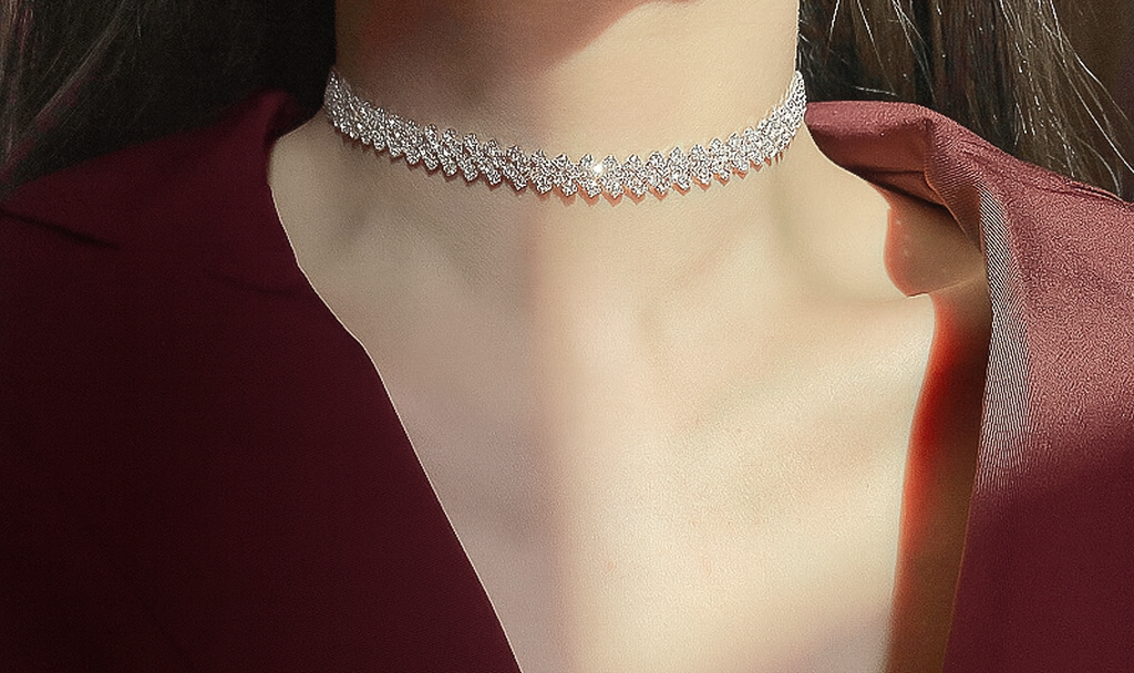 Collier ras-du-cou diamanté