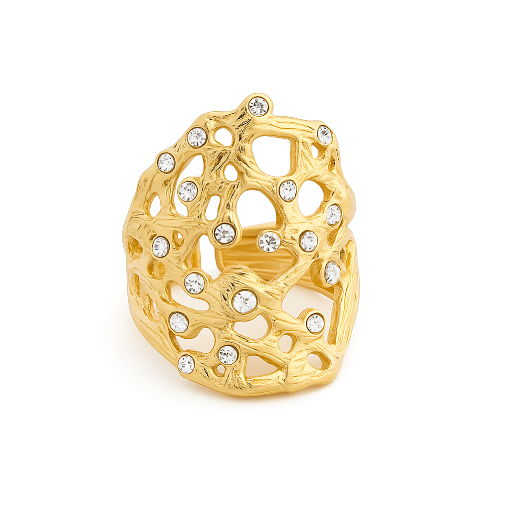 Bague dorée ajourée à strass