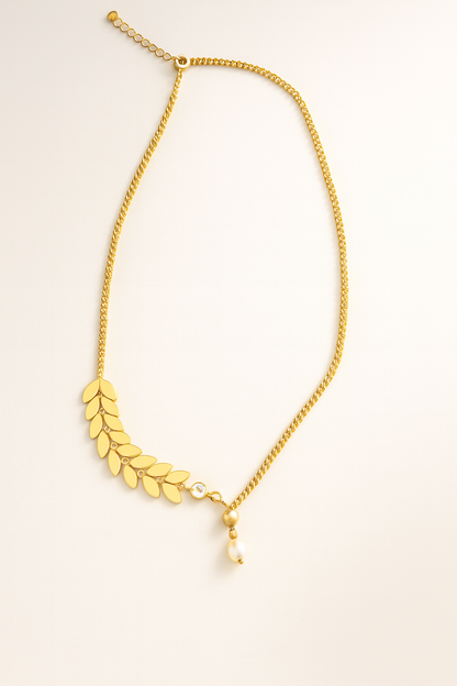 Gold leaf and pearl necklace - Stainless steel