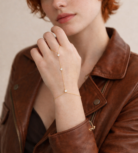 Pulsera de cadena de mano con brillo en forma de lágrima