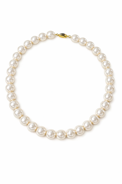 Elegante gargantilla de perlas